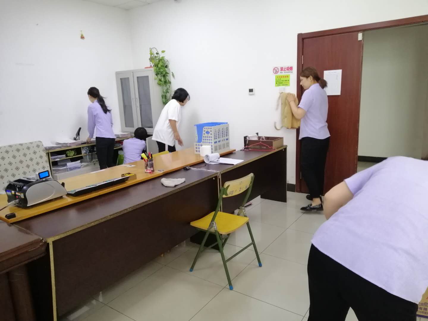 85130424.jpg 85130424.jpg